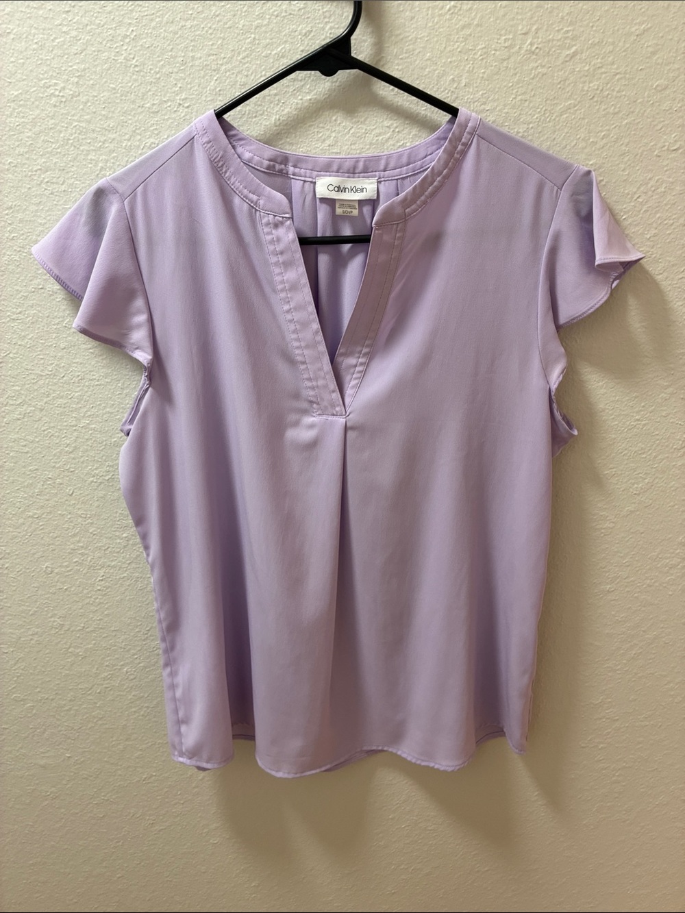 Calvin Klein Soft Lilac Flutter Sleeve Split V Top